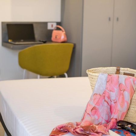 Hotel Cristallo Senigallia Bagian luar foto