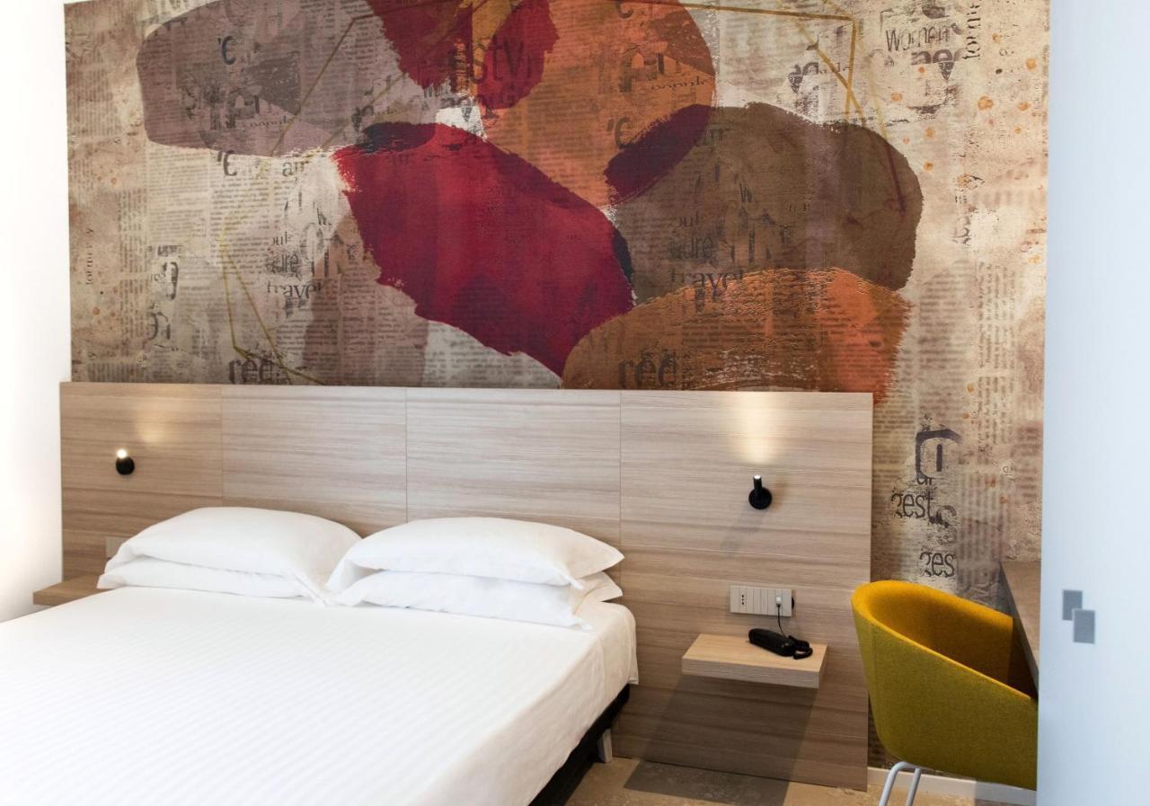 Hotel Cristallo Senigallia Bagian luar foto