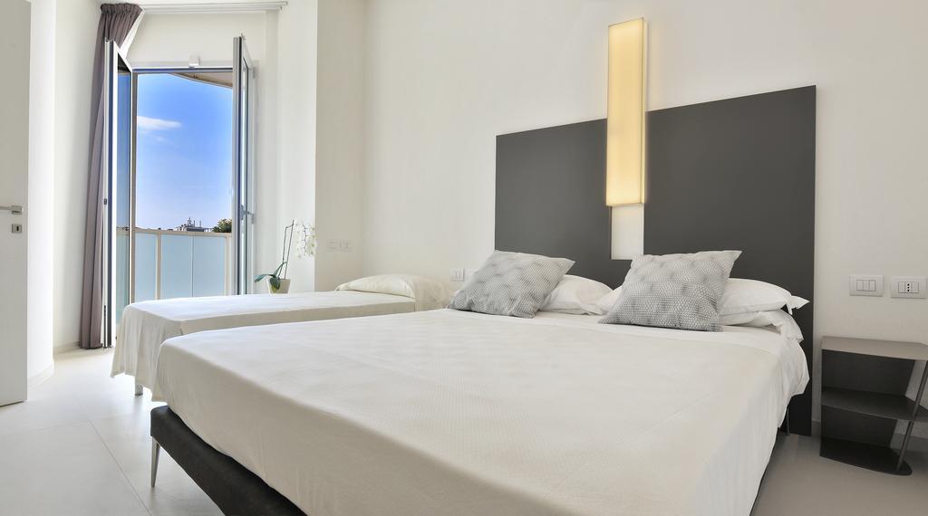 Hotel Cristallo Senigallia Ruang foto