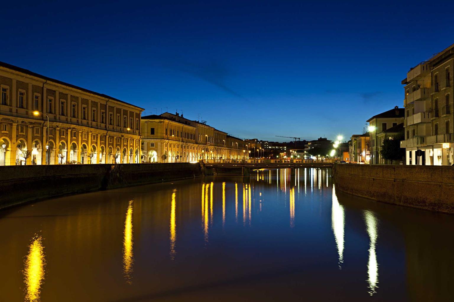 Hotel Cristallo Senigallia Bagian luar foto