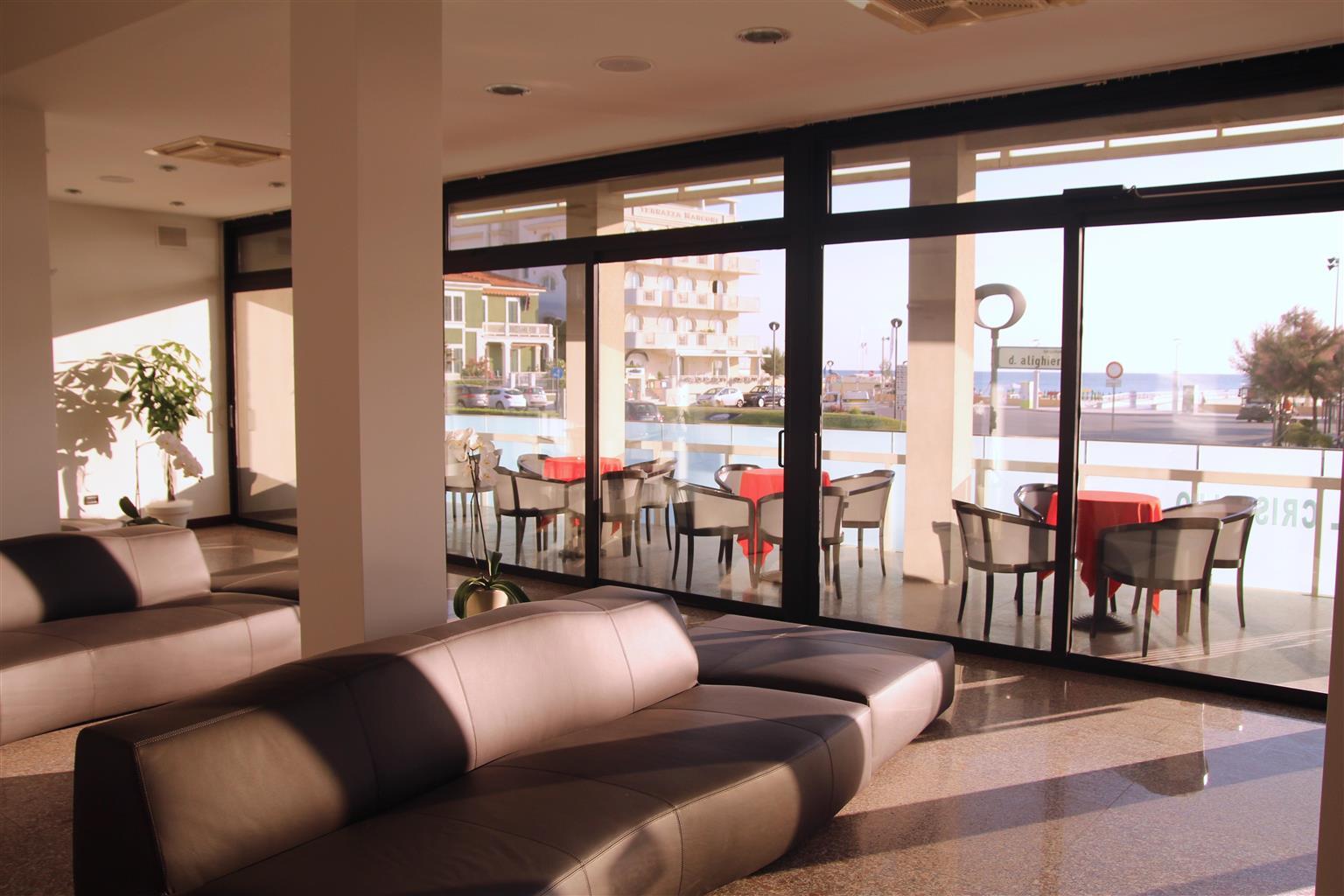Hotel Cristallo Senigallia Bagian luar foto